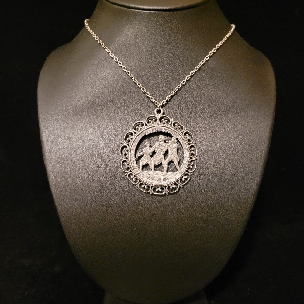 Estate Bicentennial Spirit of '76 Pendent Necklace